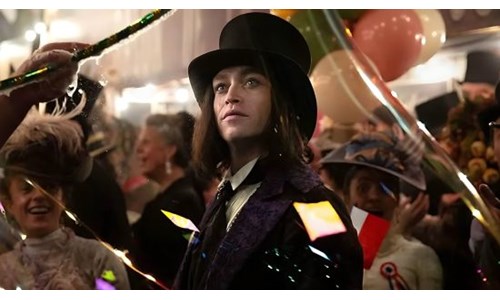 LUC BESSON'UN 'DRAKULA'SININ GÖSTERİMİ ABD'DE 2026'YA ERTELENDİ